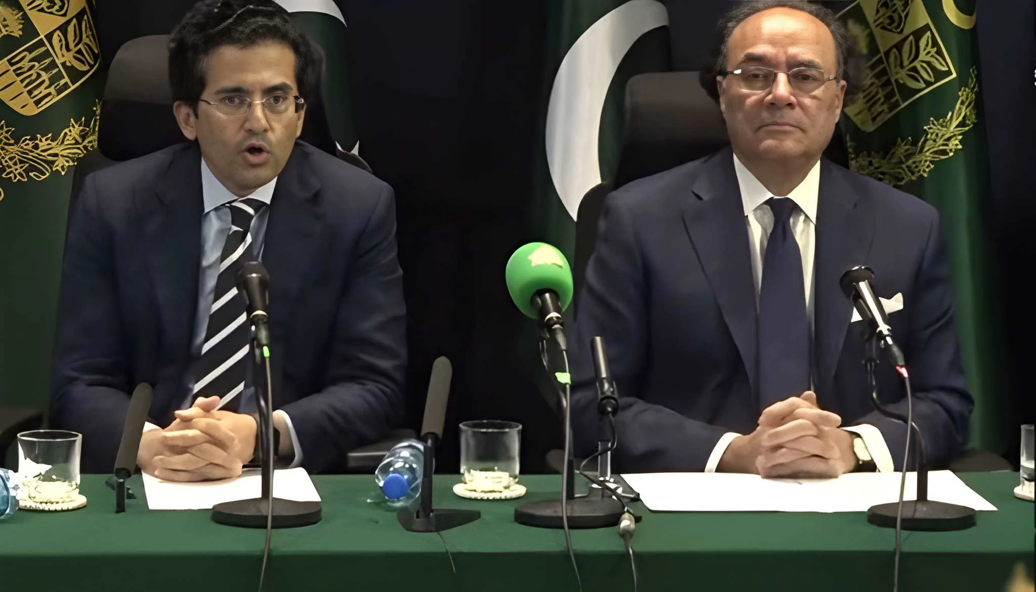 عوام-پر-مہنگائی-کا-نیا-بوجھ،-پیٹرول-137-روپے-سے-زائد-مہنگا