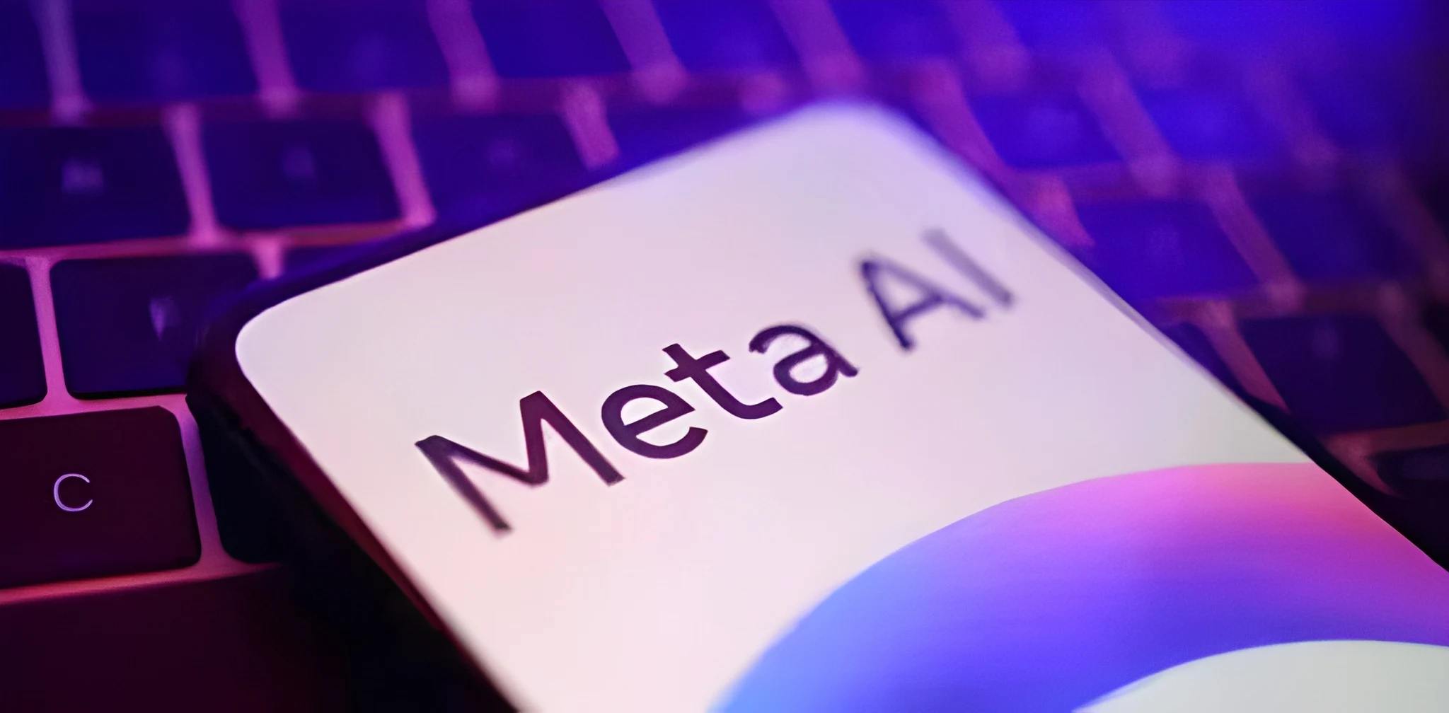 مصنوعی-ذہانت-کی-تربیت،-کیا-میٹا-ملازمین-کی-نگرانی-کرے-گا؟