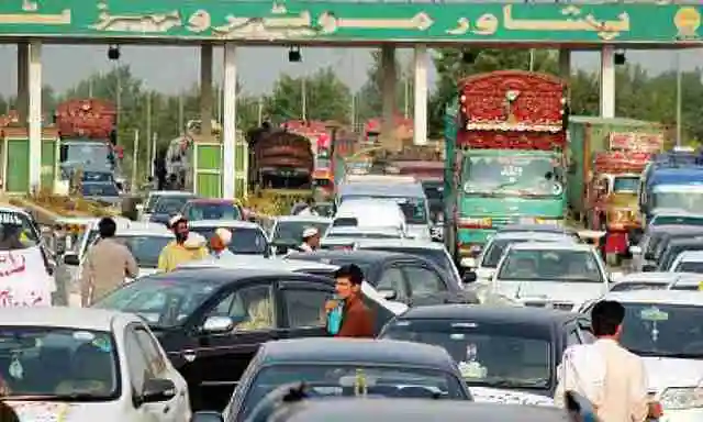 موٹروے-اور-جی-ٹی-روڈ-فوری-کھولنے-کا-حکم،-پشاور-ہائیکورٹ-برہم