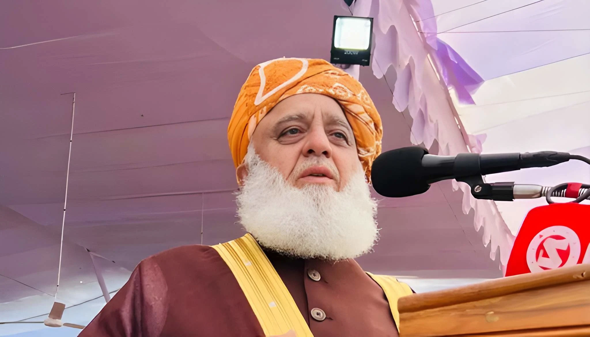 نئے-صوبے-بنانے-کے-خلاف-نہیں،-وقت-اور-حالات-دیکھنا-ہوں-گے-مولانا-فضل-الرحمان