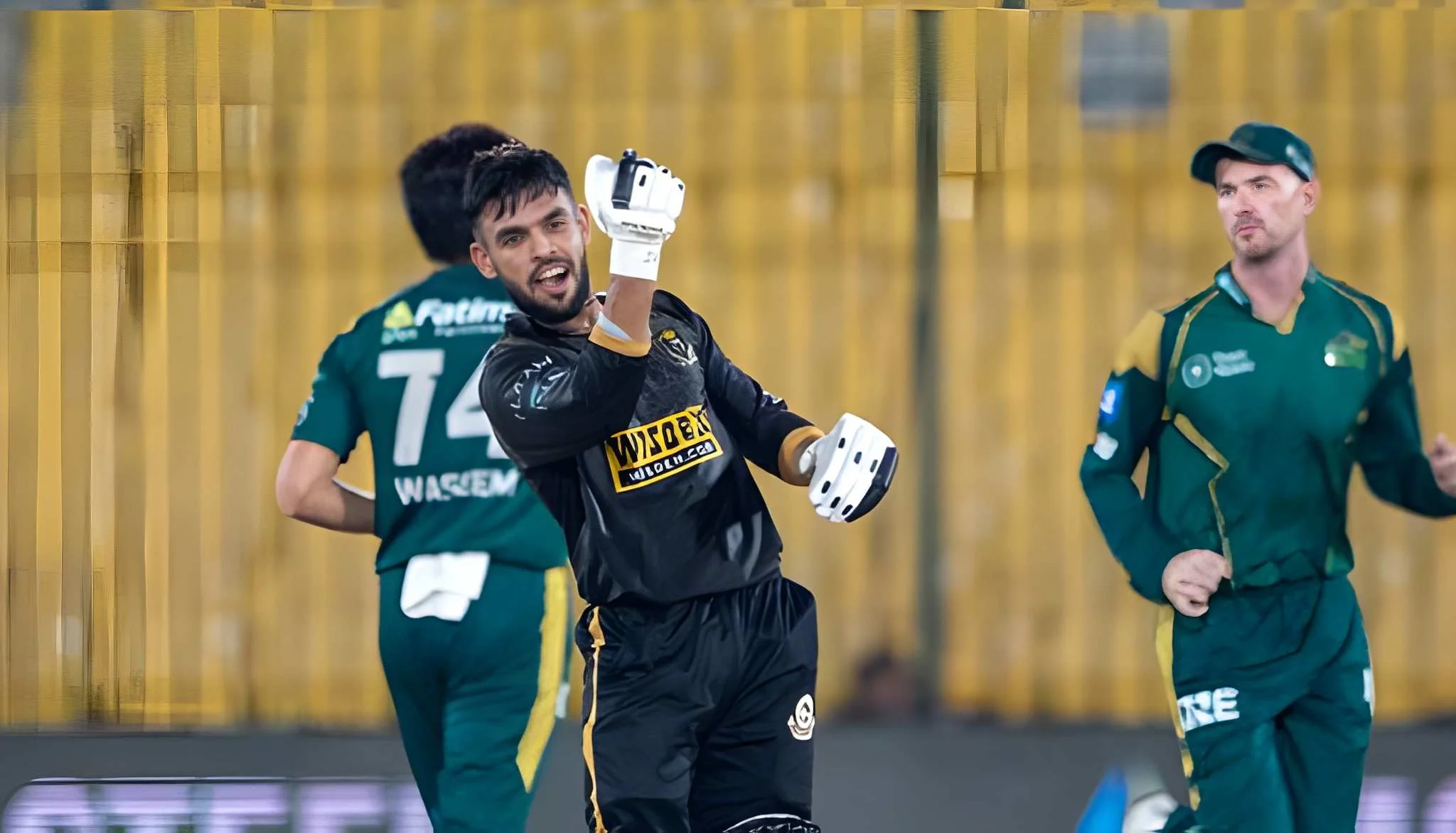 پی-ایس-ایل-میں-عثمان-خان-چھا-گئے،-حیدرآباد-نے-4-وکٹوں-سے-کامیابی-حاصل-کی