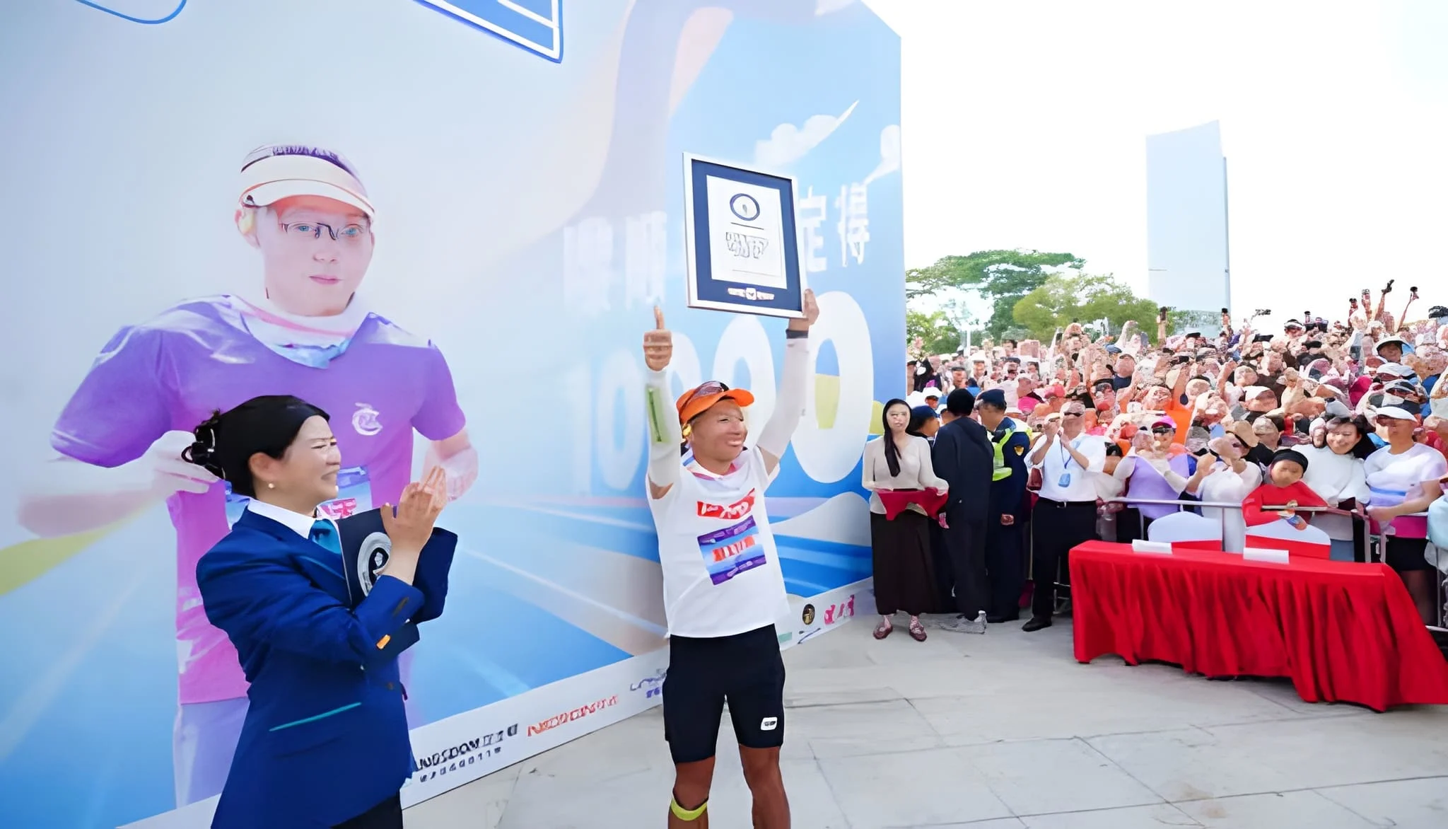 چینی-شہری-کا-شاندار-کارنامہ،-100-دن-میں-100-کلو-میٹر-دوڑ-کر-ریکارڈ-قائم