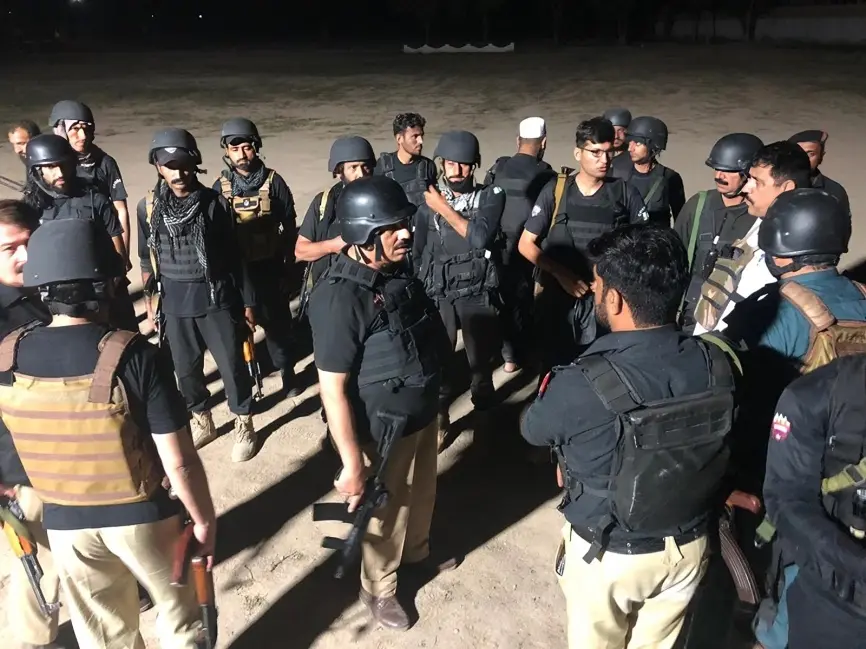 ڈی-آئی-خان-میں-دہشت-گردوں-کا-حملہ-ناکام،-ایک-اہلکار-شہید،-دو-زخمی