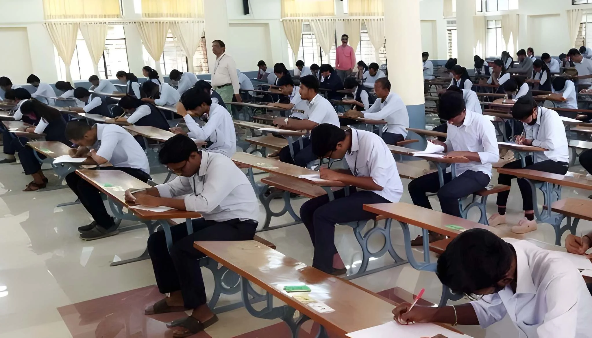 کراچی-میں-میٹرک-امتحانات-آج-سے-شروع،-طلبہ-کے-لیے-اہم-مرحلہ