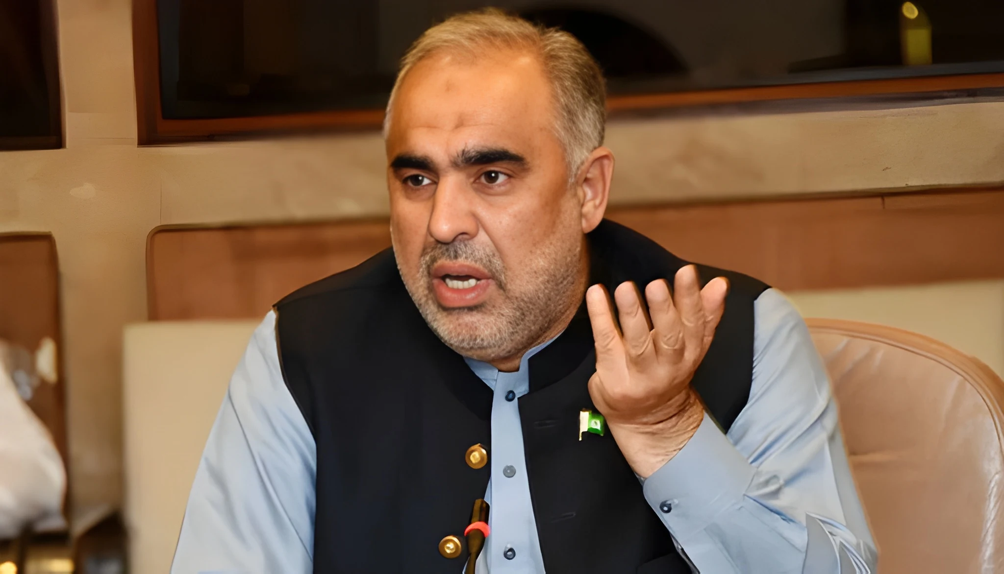 ہم-نواز-شریف-کی-طرح-ڈیل-نہیں،-انصاف-چاہتے-ہیں-اسد-قیصر