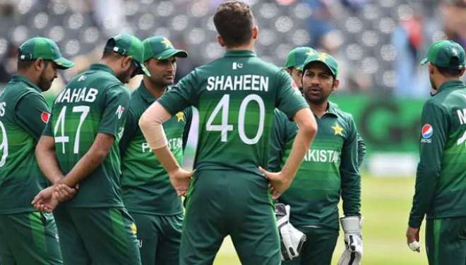 بھارت-سے-میچ-میں-شکست-کھانے-کے-بعد-ہونے-والی-میٹنگ-سرفراز-احمد-نے-خود-بلائی-تھی،-عماد-وسیم