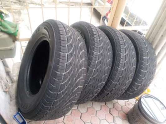 متحدہ-عرب-امارات-میں-خراب-ٹائرز-کے-ساتھ-گاڑی-چلانے-پر-500-درہم-کا-جرمانہ-ہو-گا