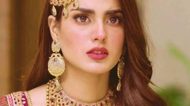 اقرا-عزیز-کا-تنقید-کرنے-والوں-کو-کرارا-جواب