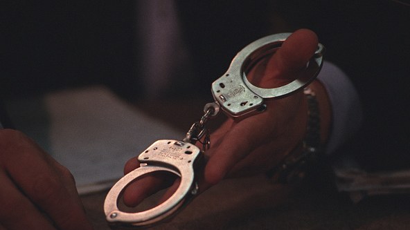کرپشن-کیس:ریٹائرڈ-ڈی-ایس-پی-سمیت-2افراد-کے-وارنٹ