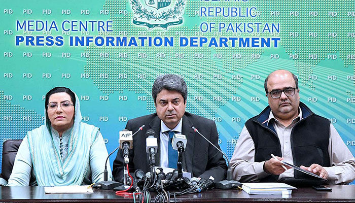 جسٹس-وقار-سیٹھ-کا-ذہنی-توازن-درست-نہیں،-مس-کنڈکٹ-کیا،-ان-کے-خلاف-ریفرنس-دائر-کریں-گے،-حکومت