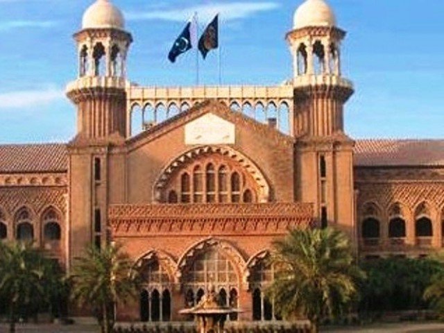 پرویز-مشرف-کیس؛-اعانت-جرم-میں-پوری-فوج-کو-رگڑ-دیا-گیا،-لاہور-ہائیکورٹ