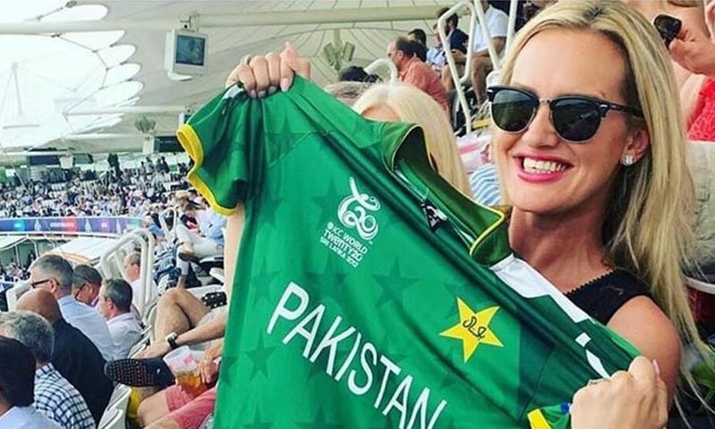 شنیرا-اکرم-پاکستانیوں-کی-'بھابھی'-بن-کر-بےحد-خوش