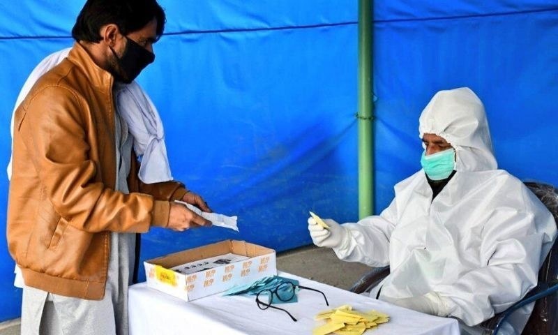 ملتان:-نشتر-ہسپتال-کے-18-ڈاکٹروں-میں-کورونا-وائرس-کی-تشخیص