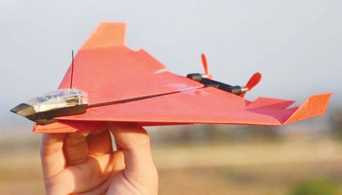 اسمارٹ-فون-ایپ-سے-کاغذی-جہاز-اُڑائیں