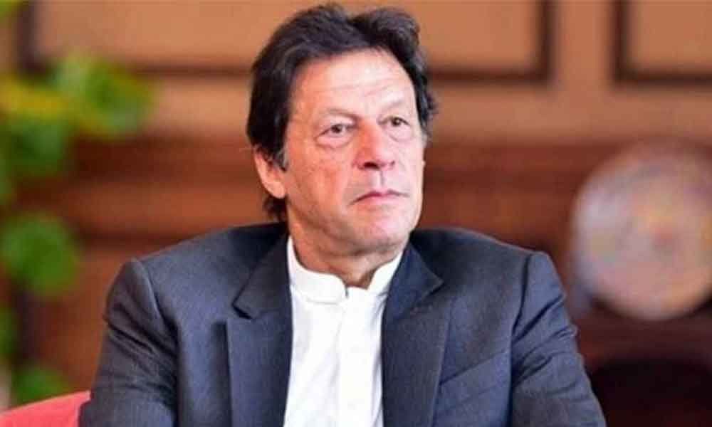 ملک-میں-ہیلتھ-کئیر-ورکرز-کی-بڑی-تعداد-کورونا-میں-مبتلا،-وزیراعظم-کا-نوٹس،-ہنگامی-پلان-طلب