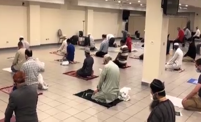 امریکامیں-جدیدحفاظتی-طریقہ-کاراختیارکرکےعبادت-گاہیں-کھلنےلگیں