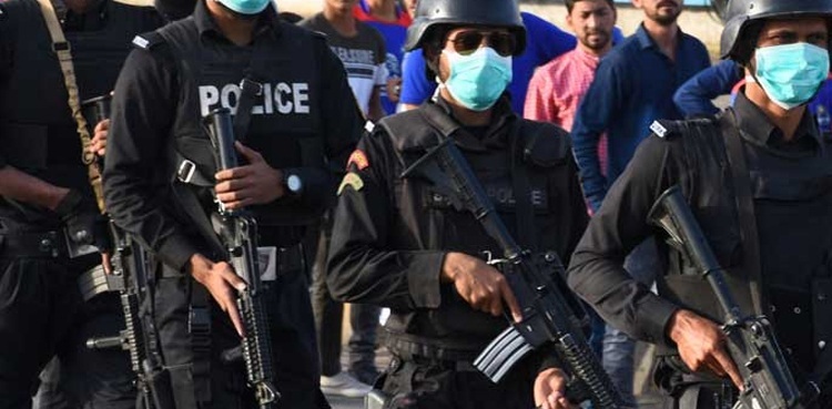 پولیس-نے-ڈیڑھ-کروڑ-کی-بینک-ڈکیتی-کا-معمہ-حل-کرلیا
