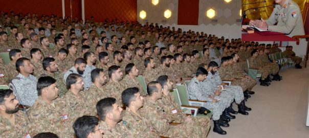 cjcsc-gen-zubair-hayat-addresses-faculty-student-officers-at-command-staff-college-quet