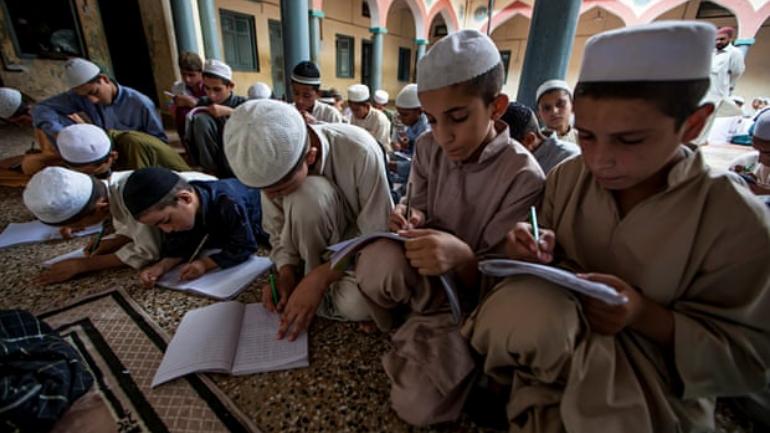 terrorism-pakistan-30000-madrasas