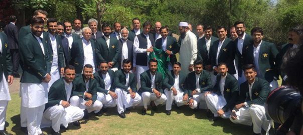 pakistans-icc-cwc-squad-calls-on-pm-irman-khan