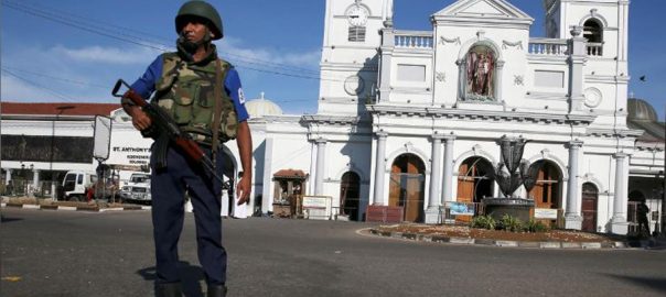 sri-lanka-lifts-curfew-after-bomb-attacks-kill-290-wound-500