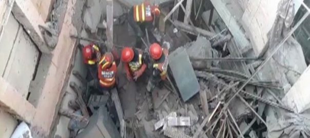 six-among-two-women-killed-in-lahore-building-collapse
