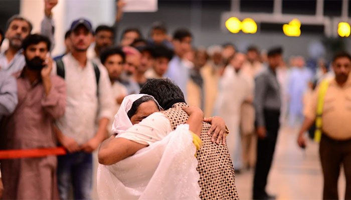 pakistani-prisoners-released-from-malaysia-arrive-at-islamabad-airport