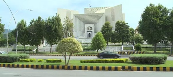 sjc-issues-notice-to-justice-qazi-faez-isa-over-reference