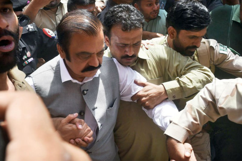 rana-sanaullahs-family-stages-protest-after-he-is-denied-homemade-food