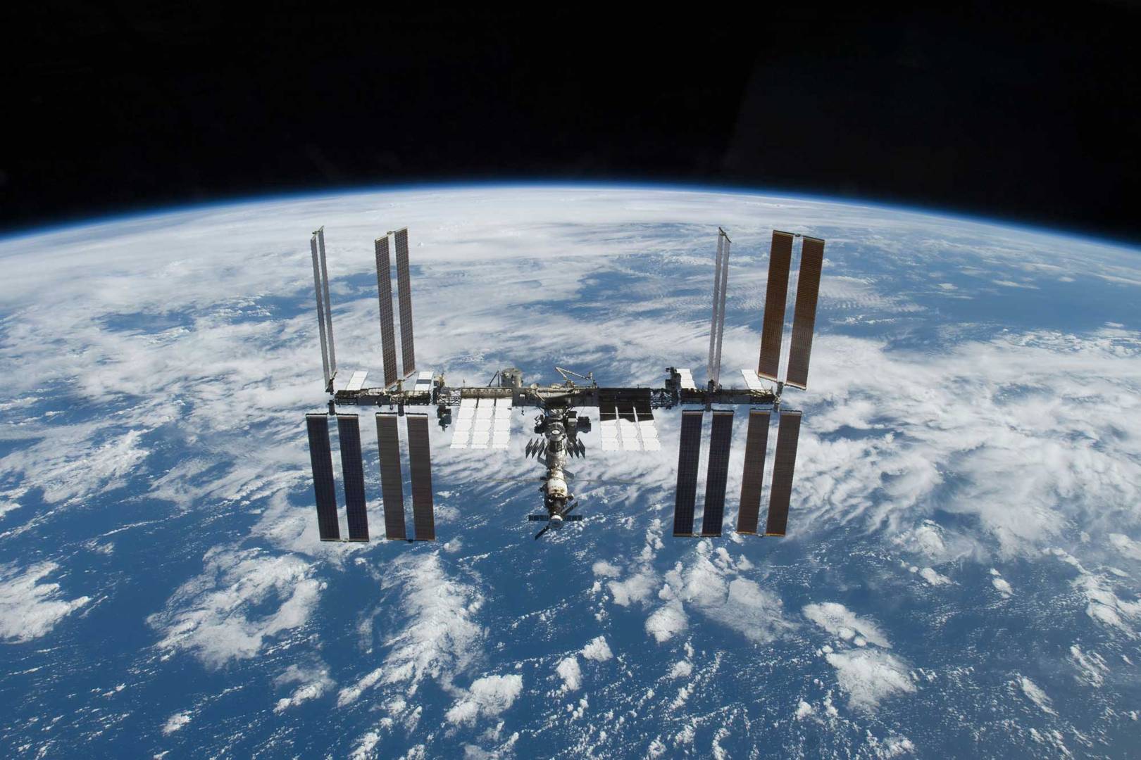 russia-to-finish-prototype-of-new-space-greenhouse-by-2021-developers