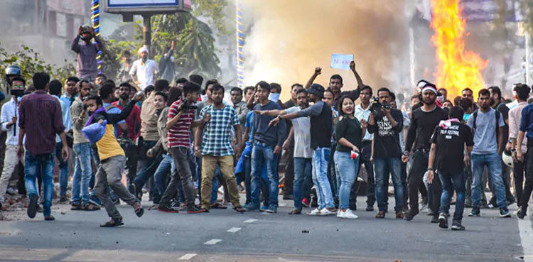 at-least-2-dead-after-police-open-fire-amid-raging-india-protests