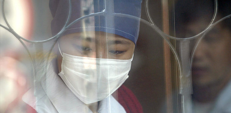 second-person-dies-in-mystery-pneumonia-outbreak