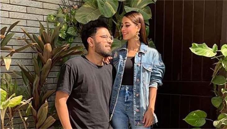yasir-hussain-iqra-aziz-extend-gratitude-to-friend-for-prayers-2