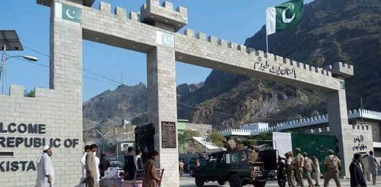 pakistan-allows-exit-of-afghan-nationals-wishing-to-head-back-through-torkham