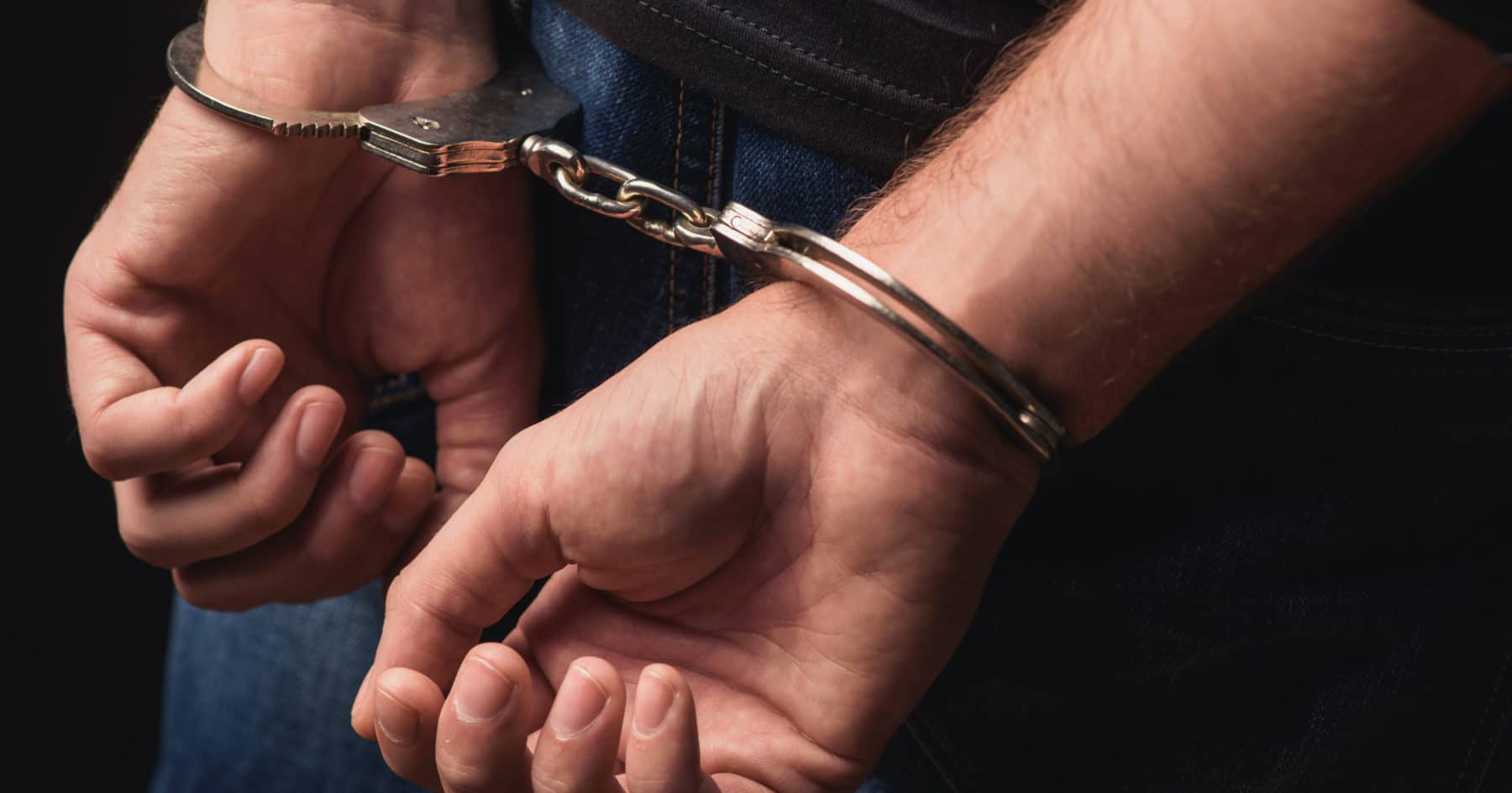 university-students-arrested-for-supplying-drugs-in-karachi